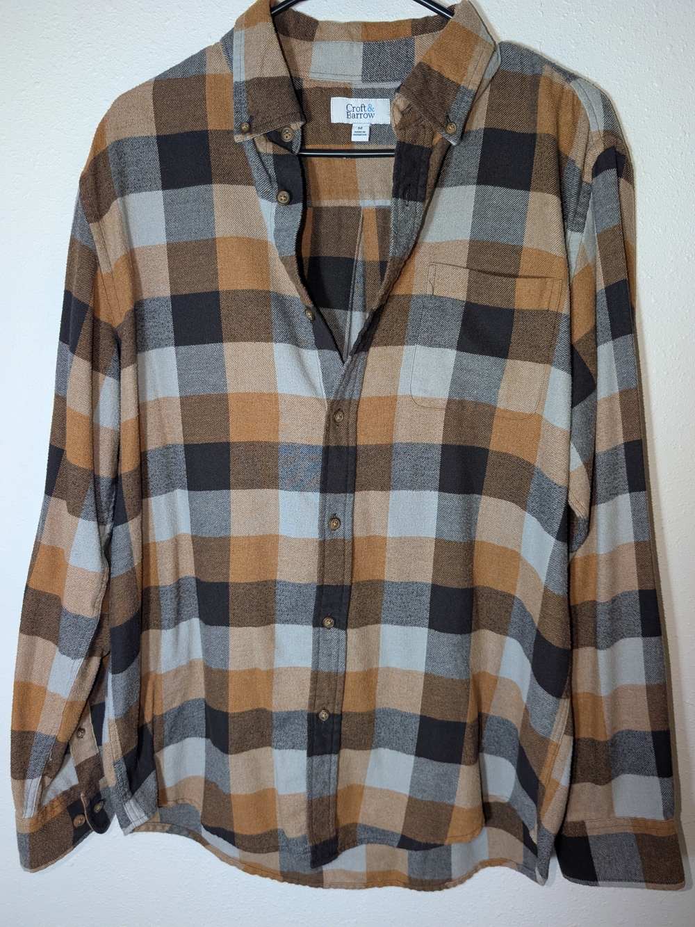 croft & barrow Men's Plaid Button-Down Shirt in Brown, Cream, and Black
